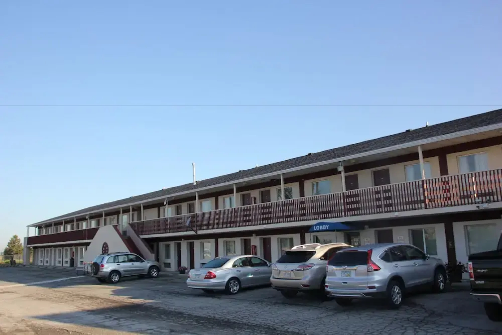 Lake Erie Lodge
