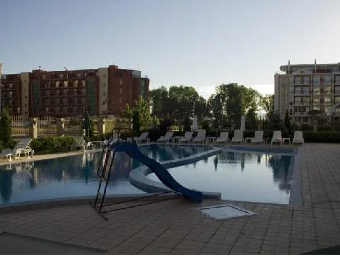 Sunny House Apart Hotel