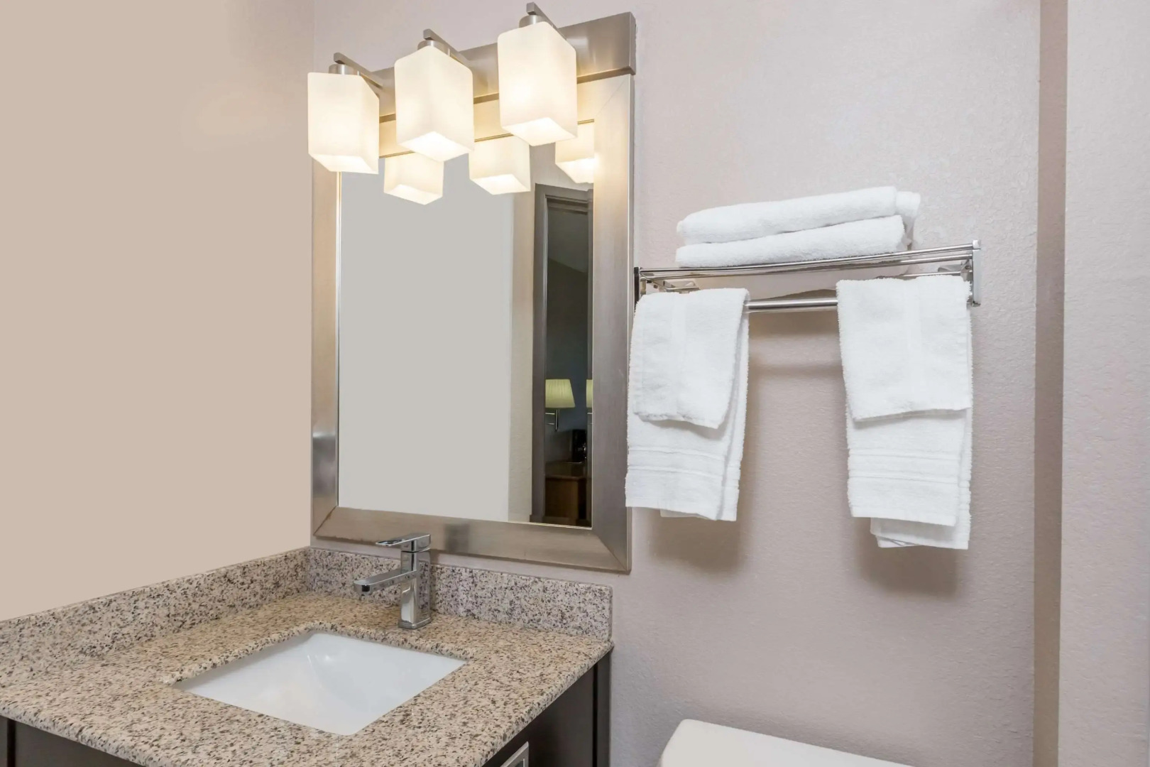 Super 8 by Wyndham Sioux City South