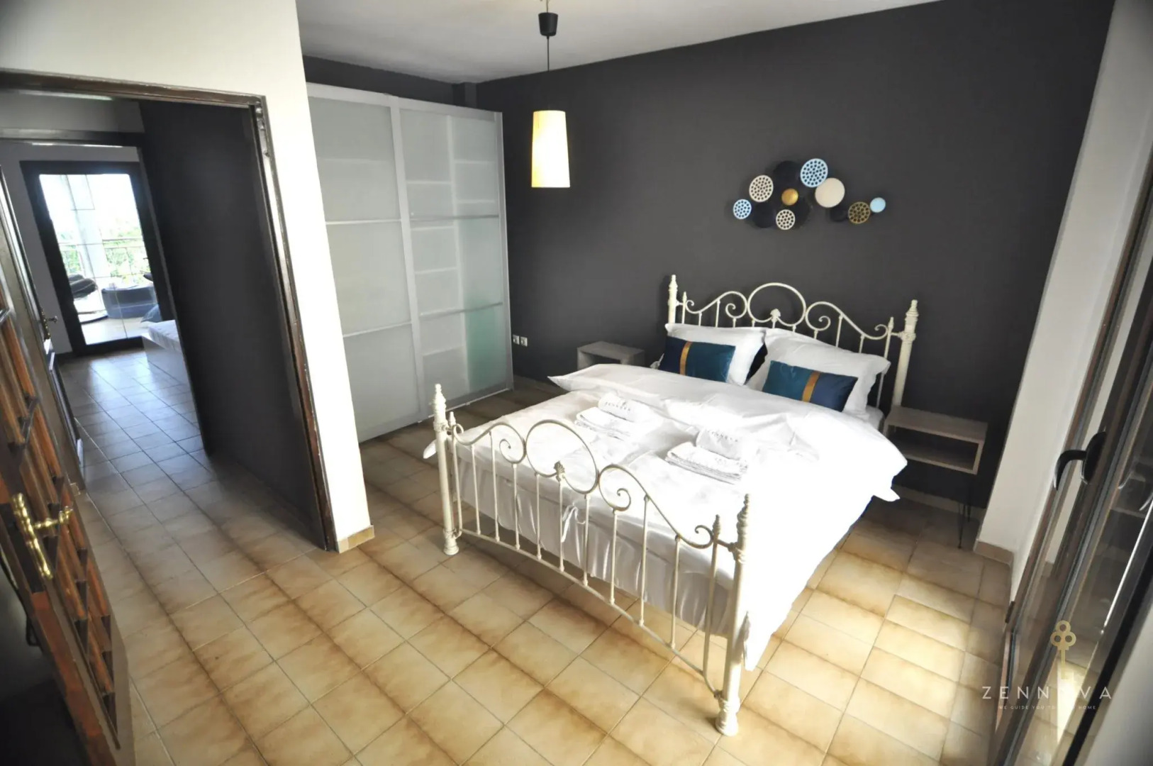 Zennova 80 Kastra Apartment