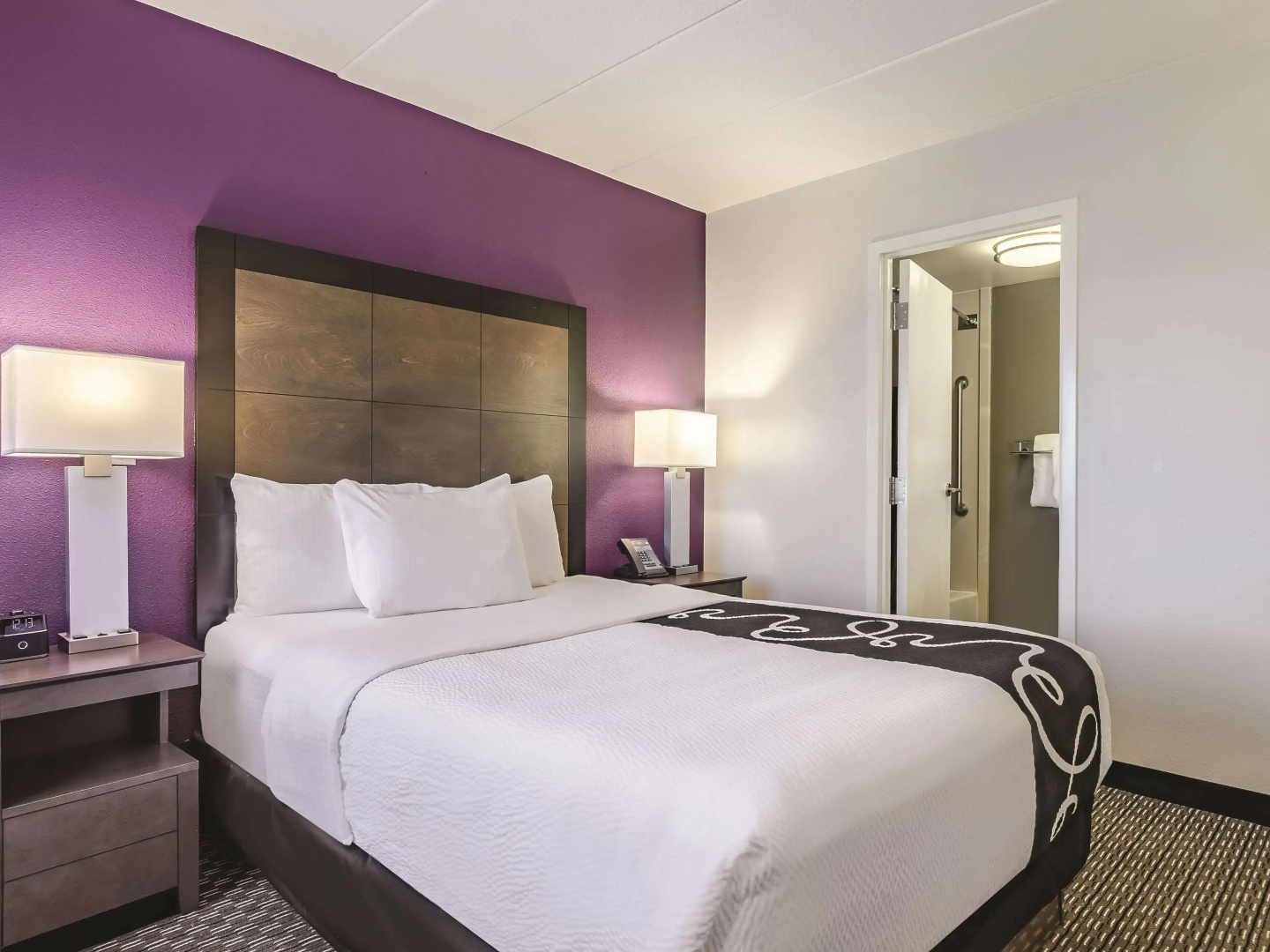 La Quinta Inn & Suites by Wyndham Warwick Providence Airport