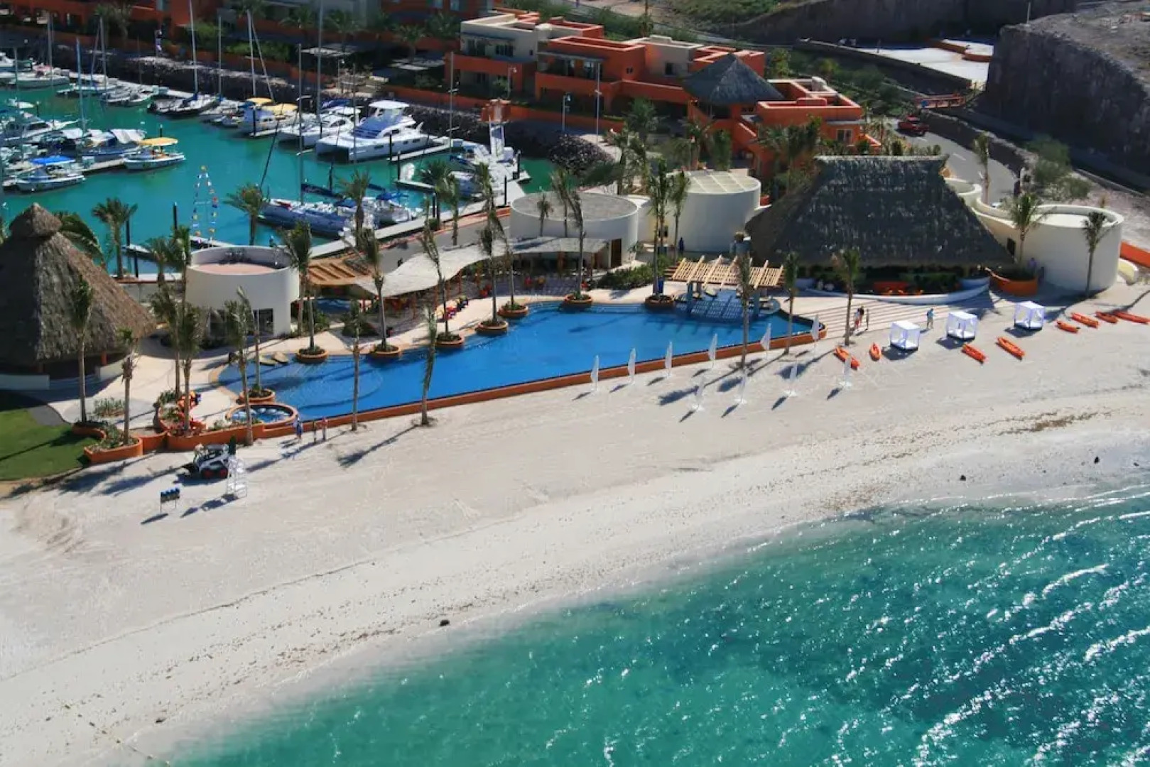 Puerta Cortés Residences by Lumina