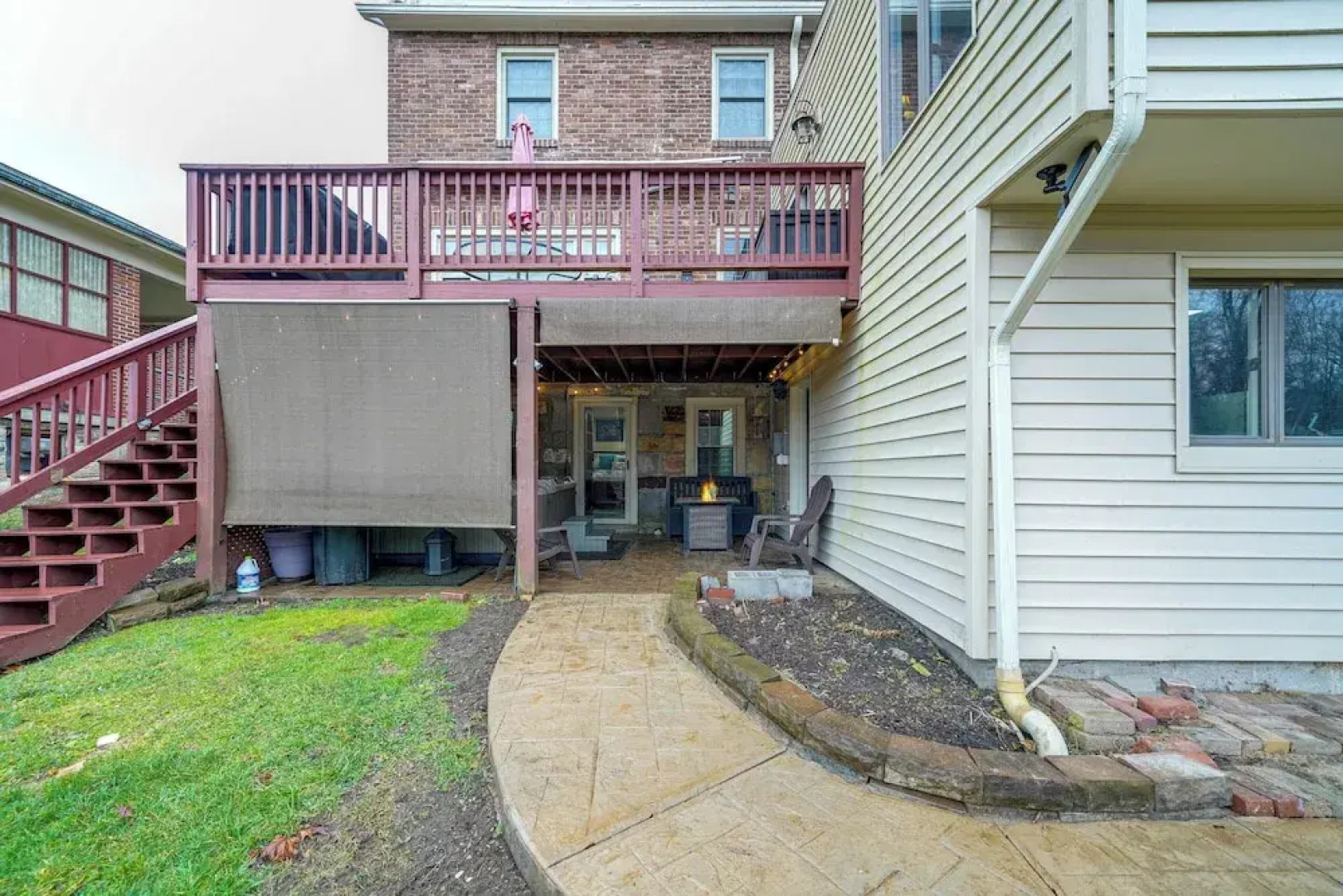 Beckley Studio w/ Private Hot Tub & Home Gym!