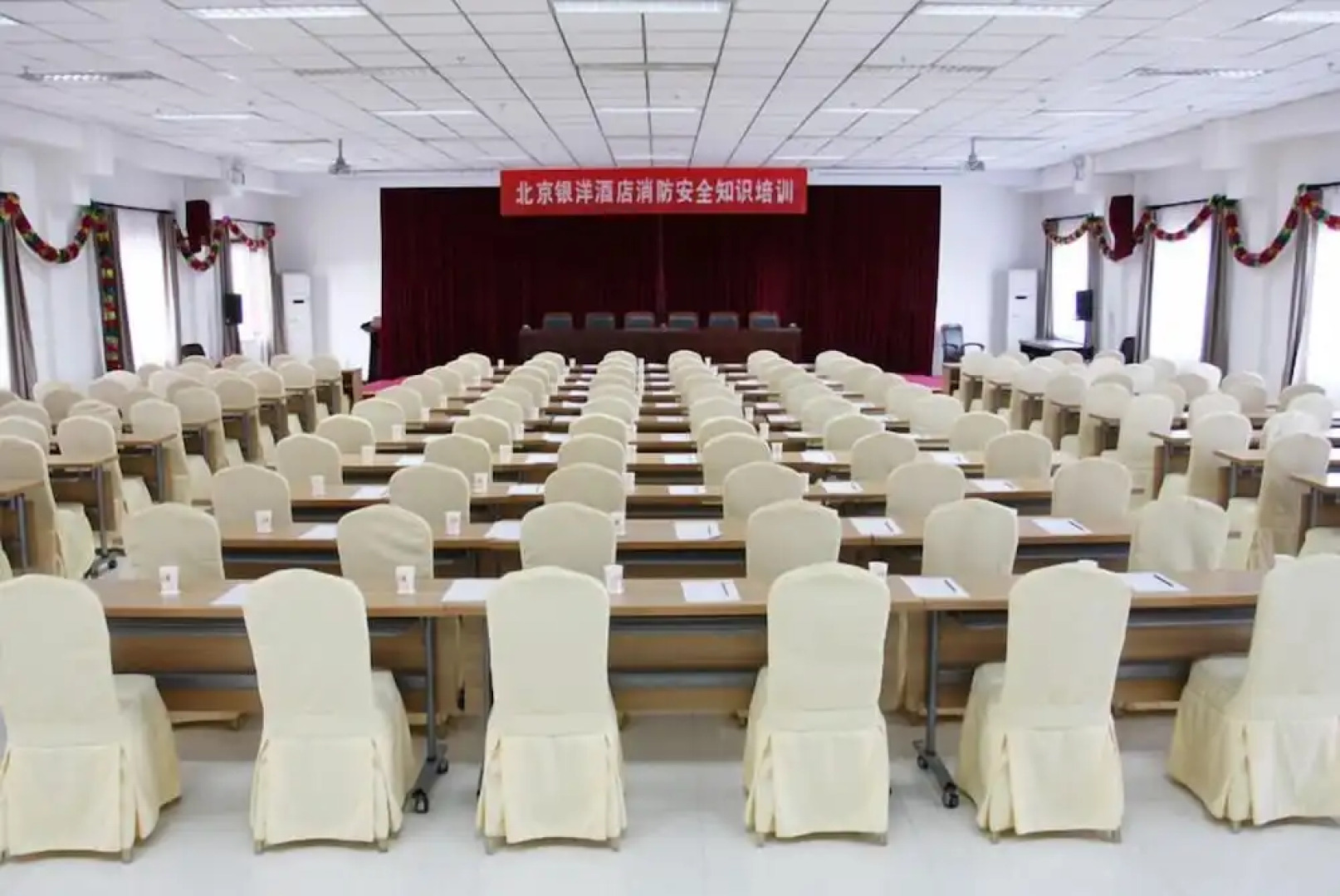 Beijing Silvery Ocean Hotel