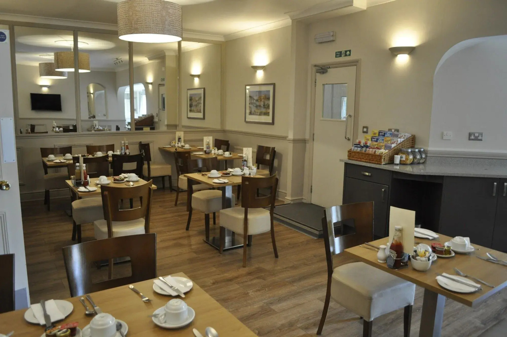 Hayward’s at the Grasmere