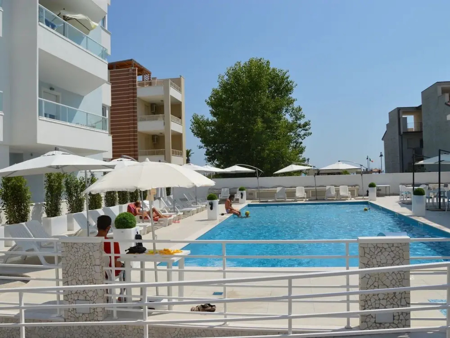 Residence With Pool in Roseto Degli Abruzzi Near the Sea