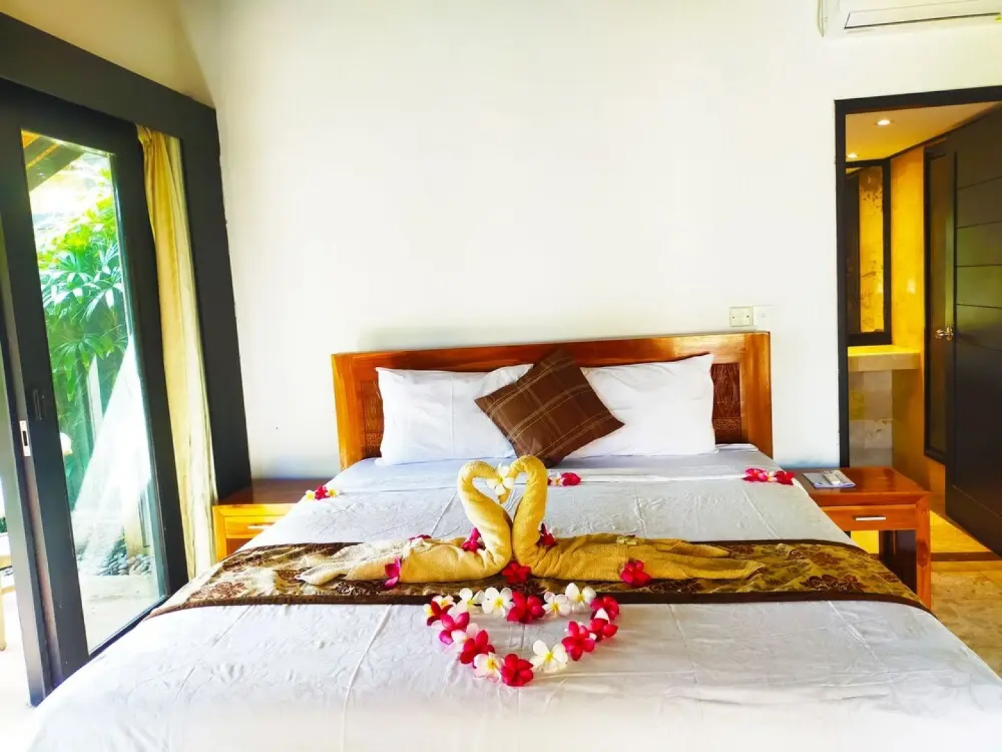 3BR Villa Queen With Stunning Rice Field