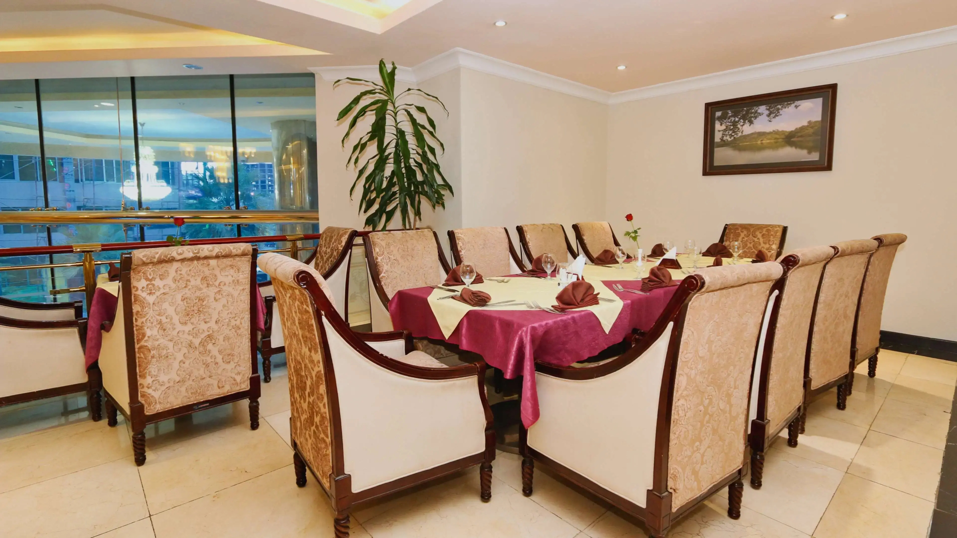 Elilly International Hotel