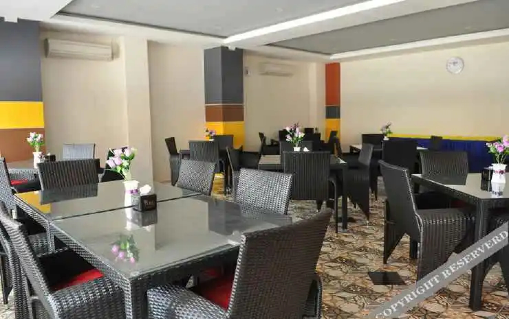 Mongonsidi Hotel