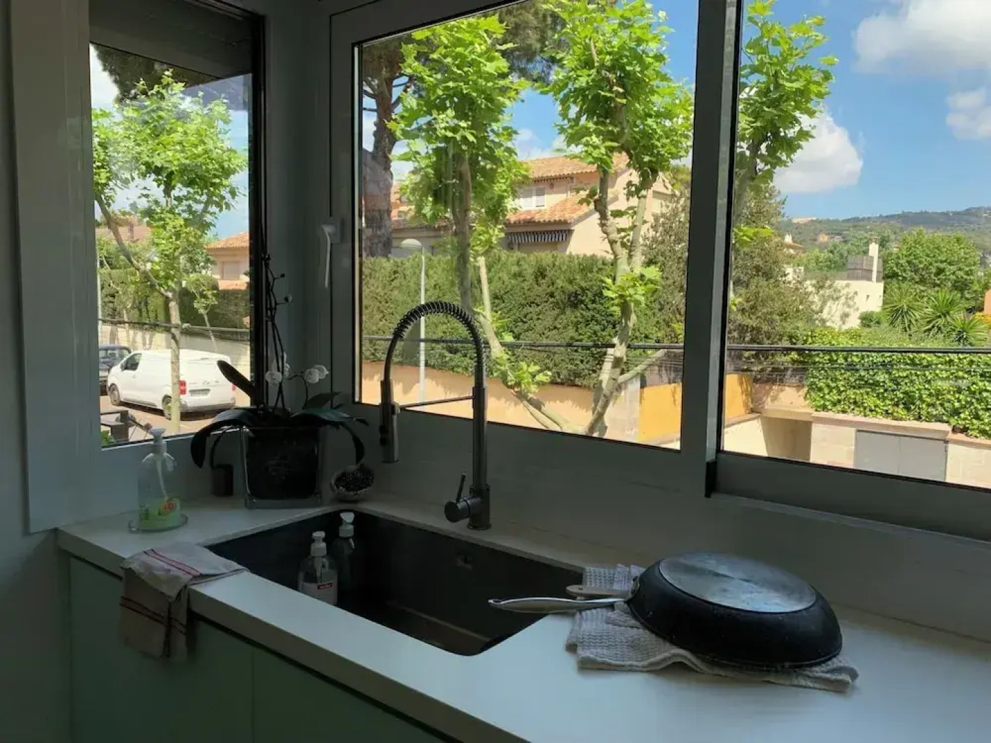 Lemon Tree Guest House