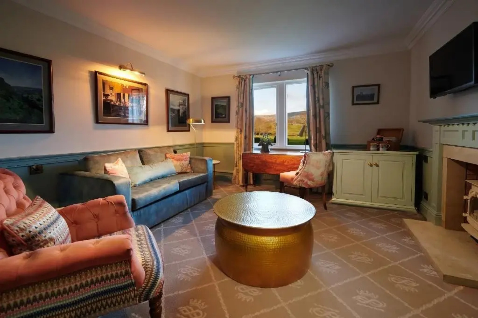 The Devonshire Arms Hotel