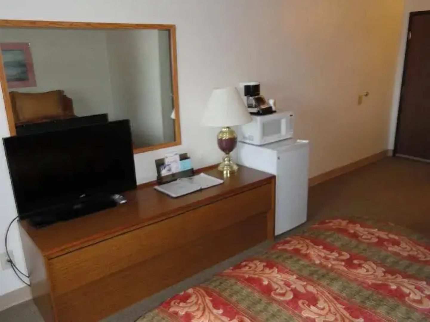 Super 8 By Wyndham Longmont/Twin Peaks