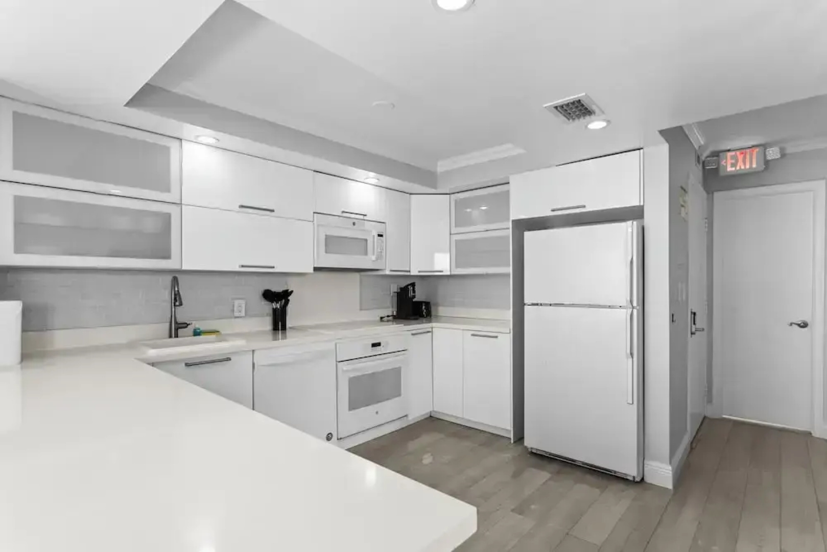Bay Harbor Sunset Apt 5A
