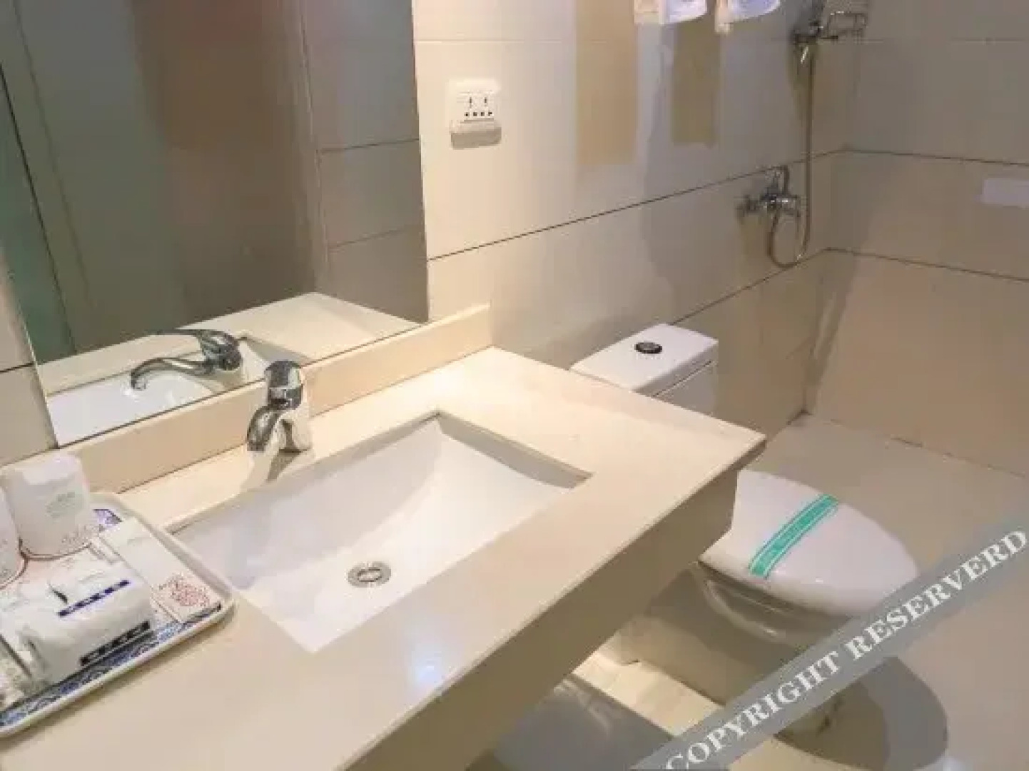 Huachi Business Motel