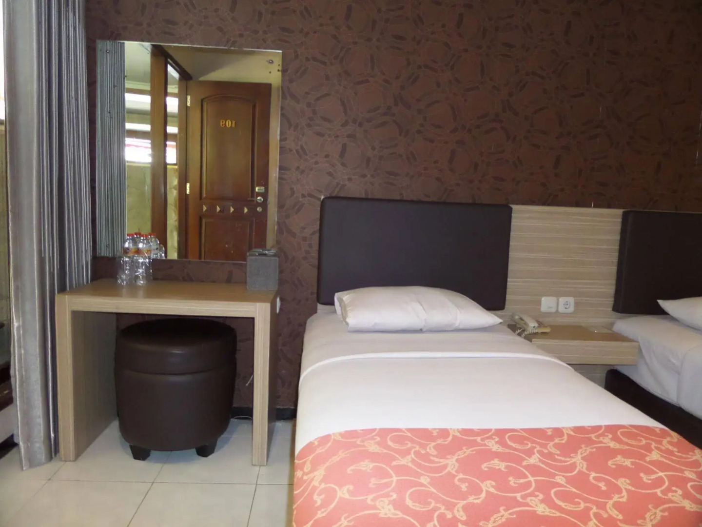 Luminor Hotel Jember by WH