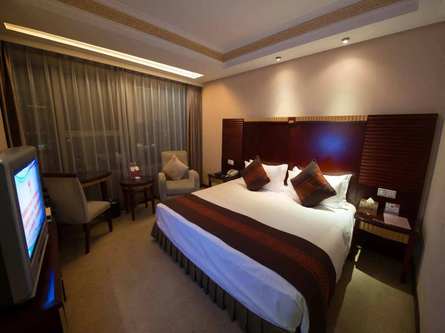 Yiwu Yimei Plaza Hotel