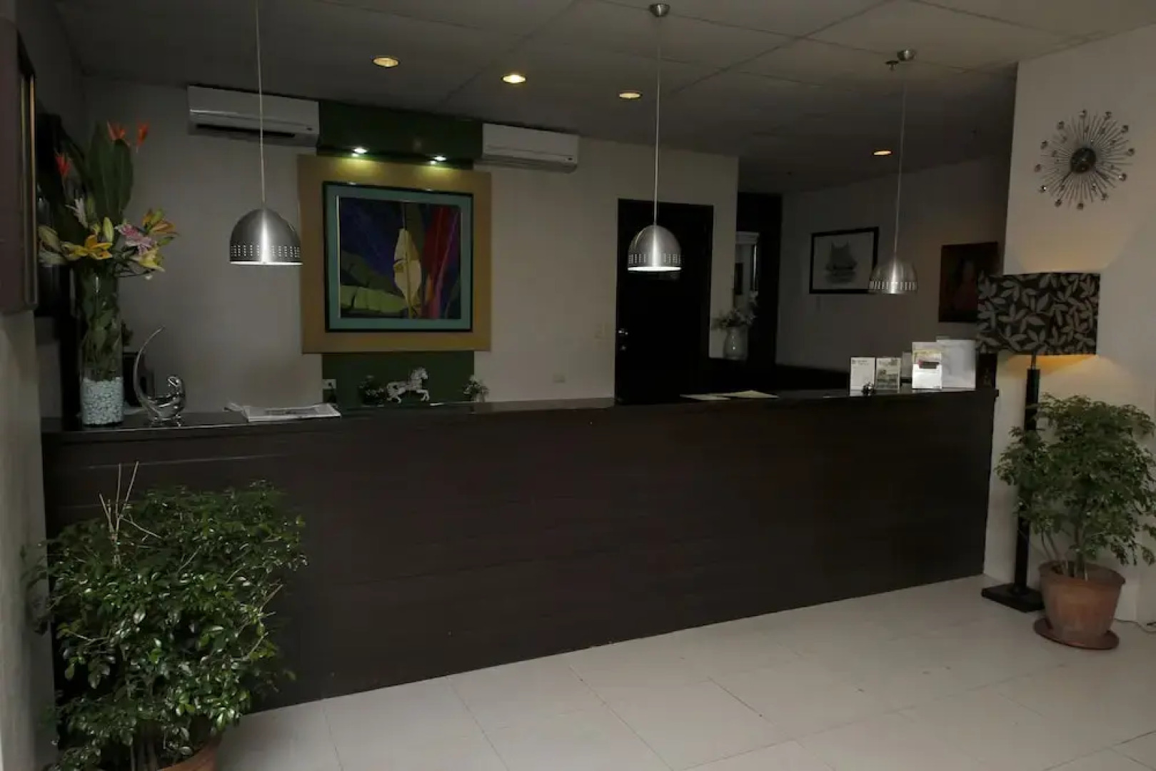 Casa Pura Inn and Suites