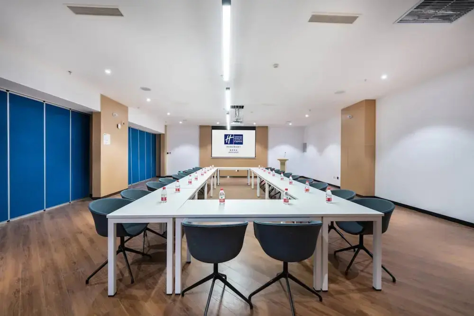 Holiday Inn Express Linzhi Airport by IHG