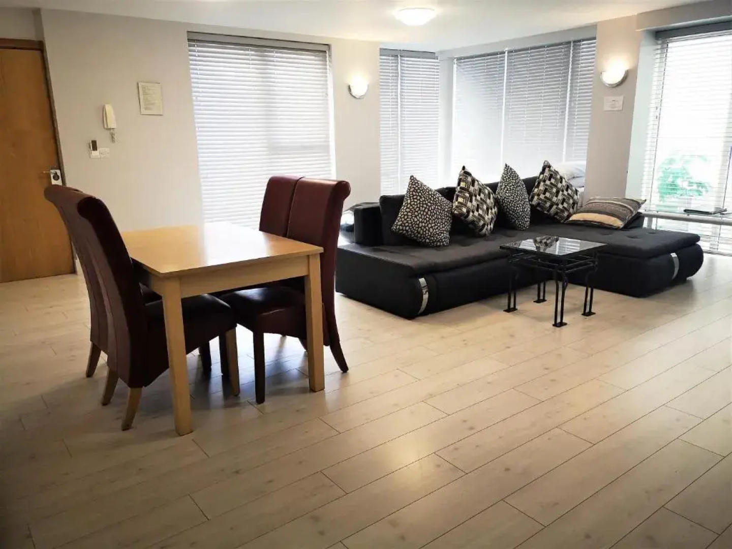 Bella Vista Hotel & Self Catering Suites