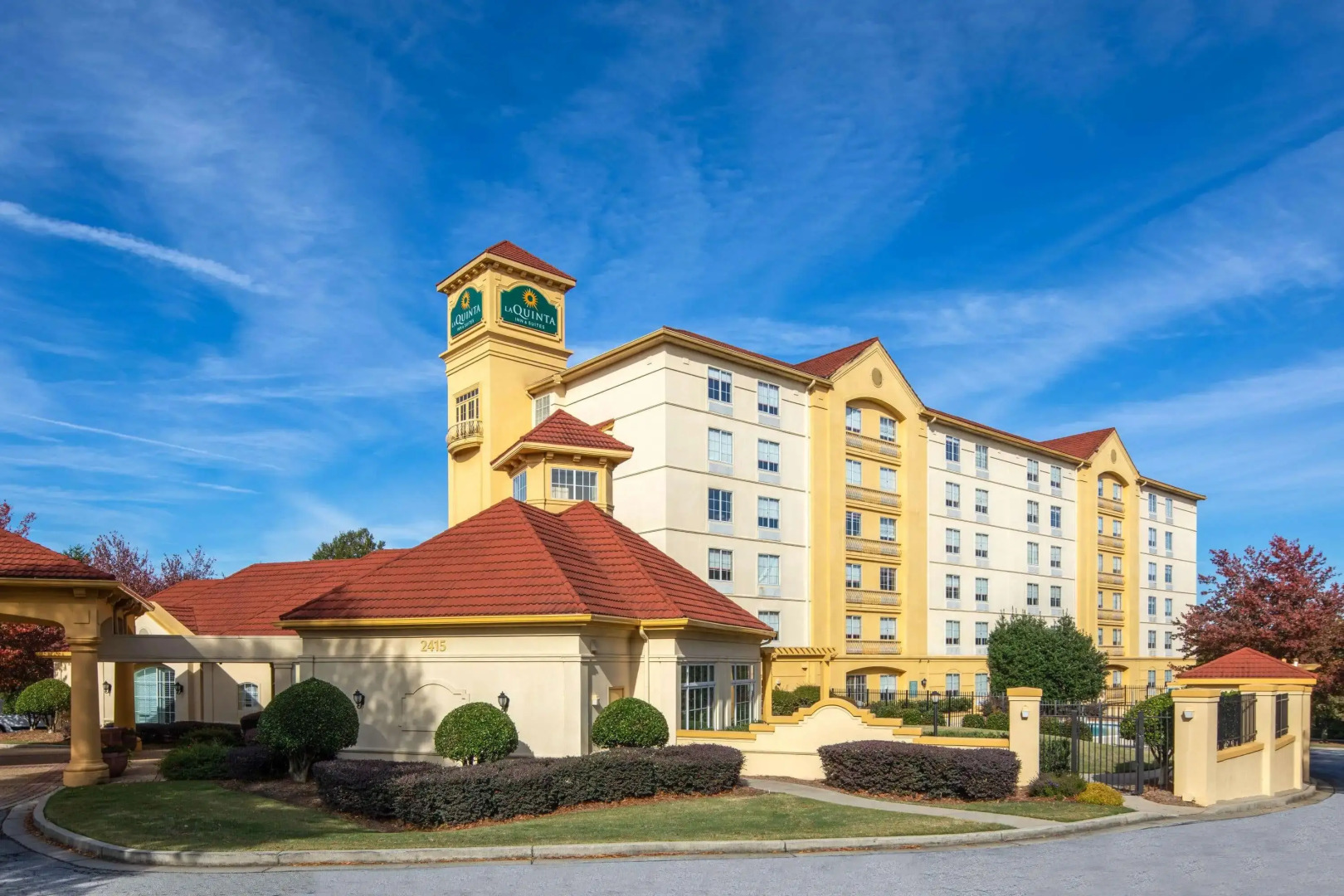 La Quinta Inn & Suites by Wyndham Atlanta Ballpark/Galleria