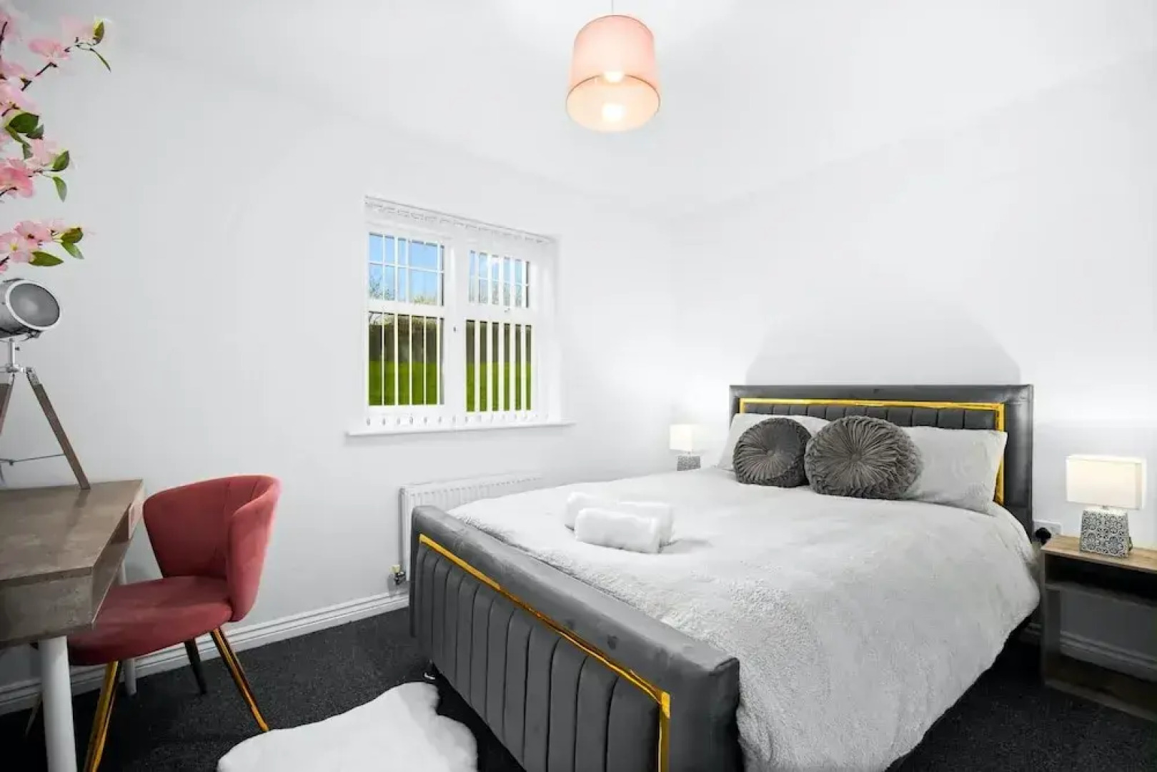 Tipton Escape Haven - 3 Bed House