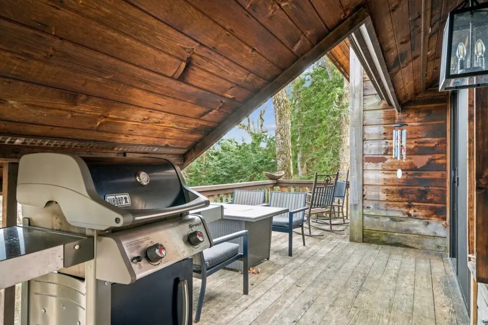 Serene Architect-designed Vermont Chalet 4 Bedroom Home