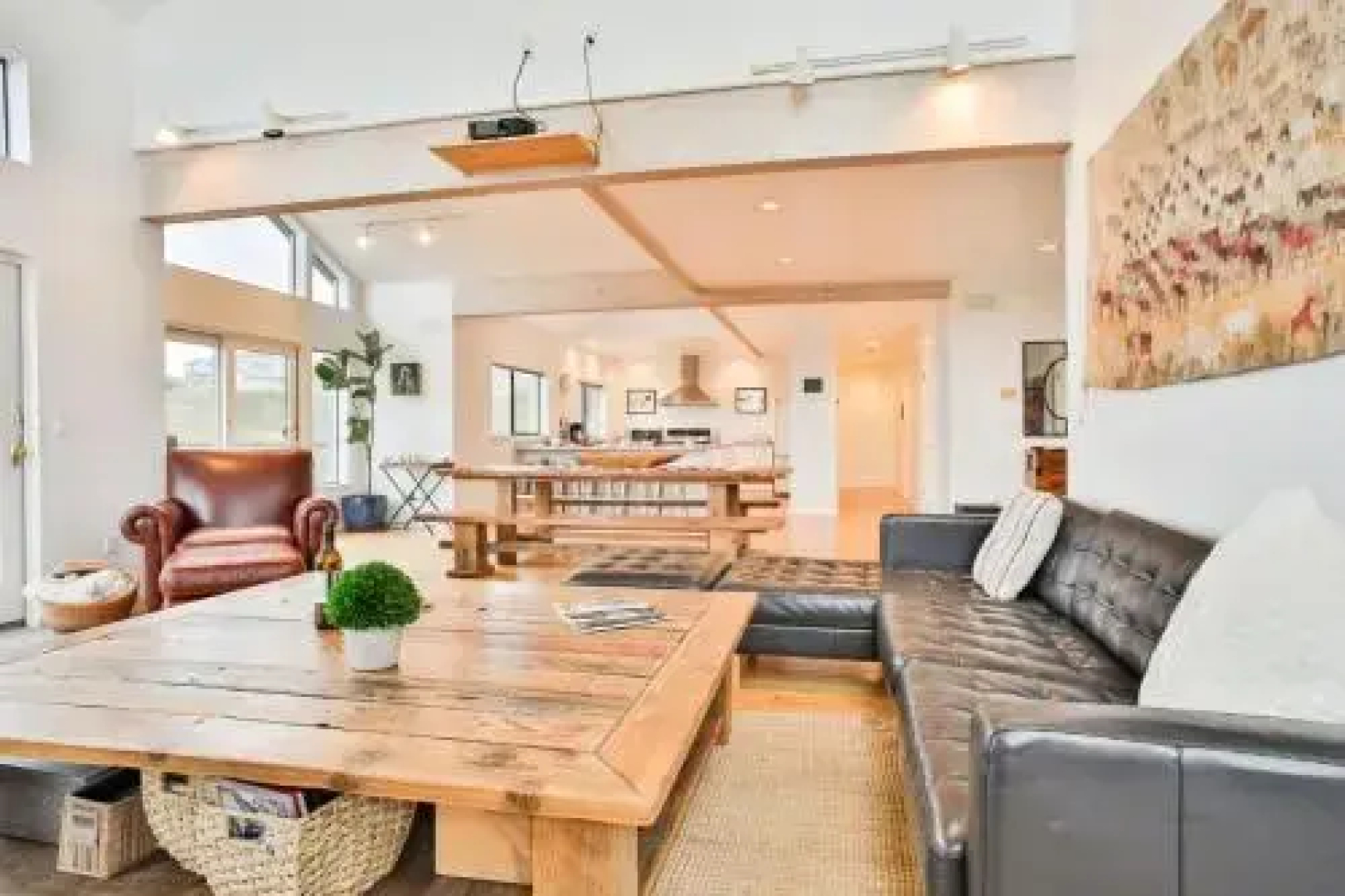 Northern Lights Hot Tub Game Room Expansive and Spacious