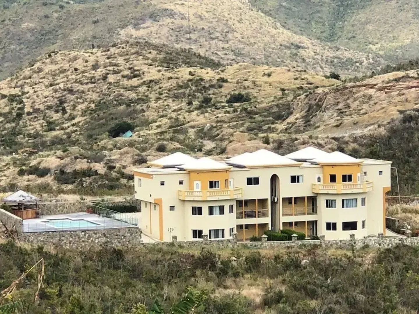 Singh Luxury Apartments With sea View, Apt.3