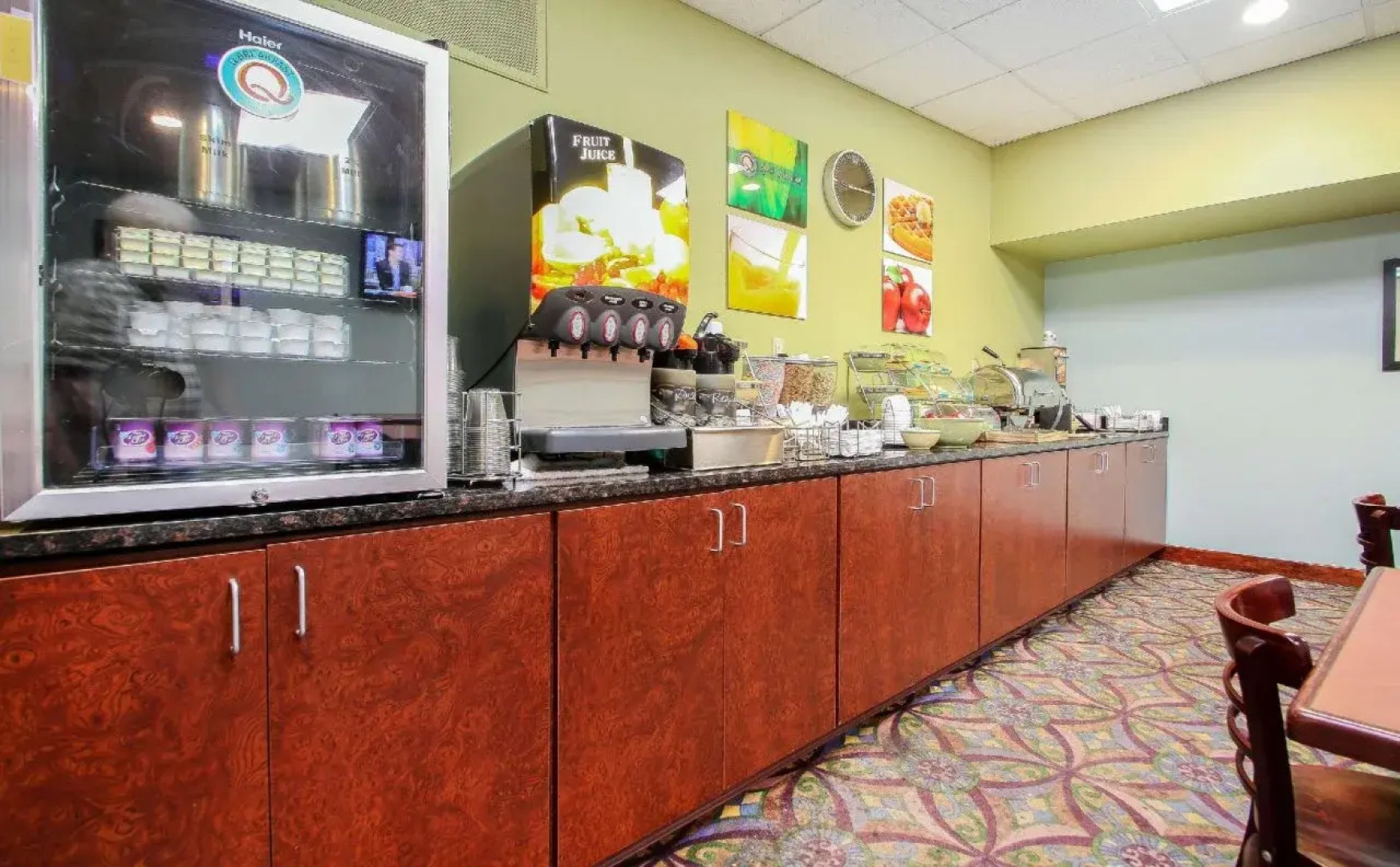 Comfort Inn & Suites