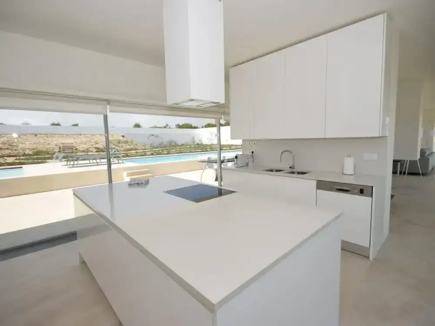 Morden Archictectural Villa In Lisbon