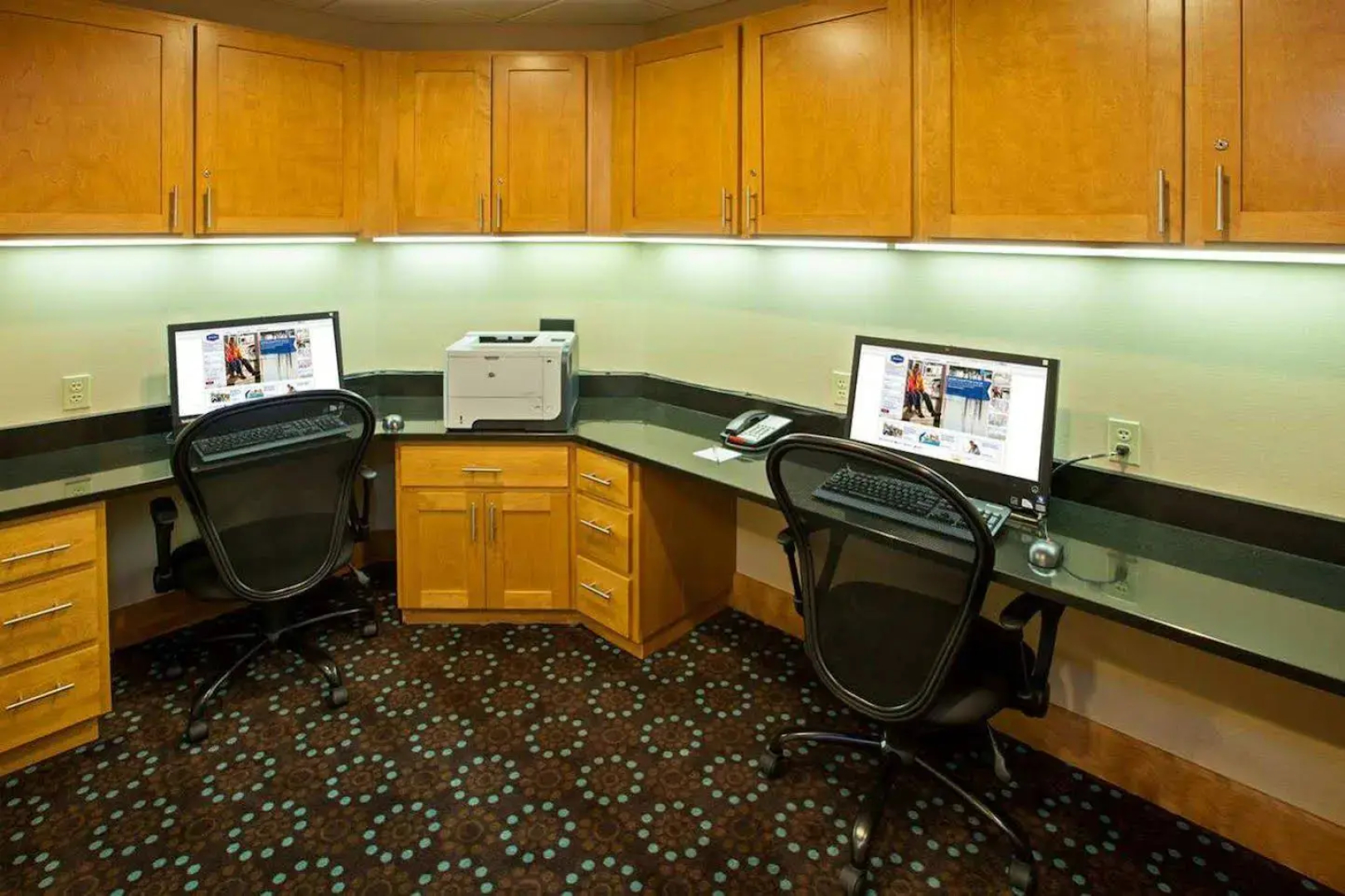 Hampton Inn & Suites Canton