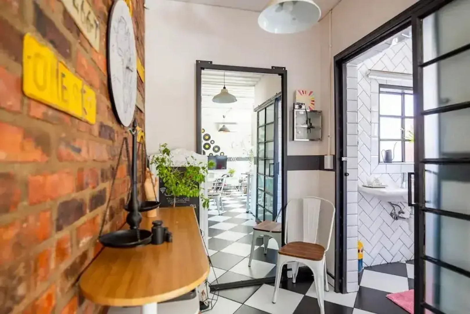 Retro-vintage New Yorker Apartment in Centurion