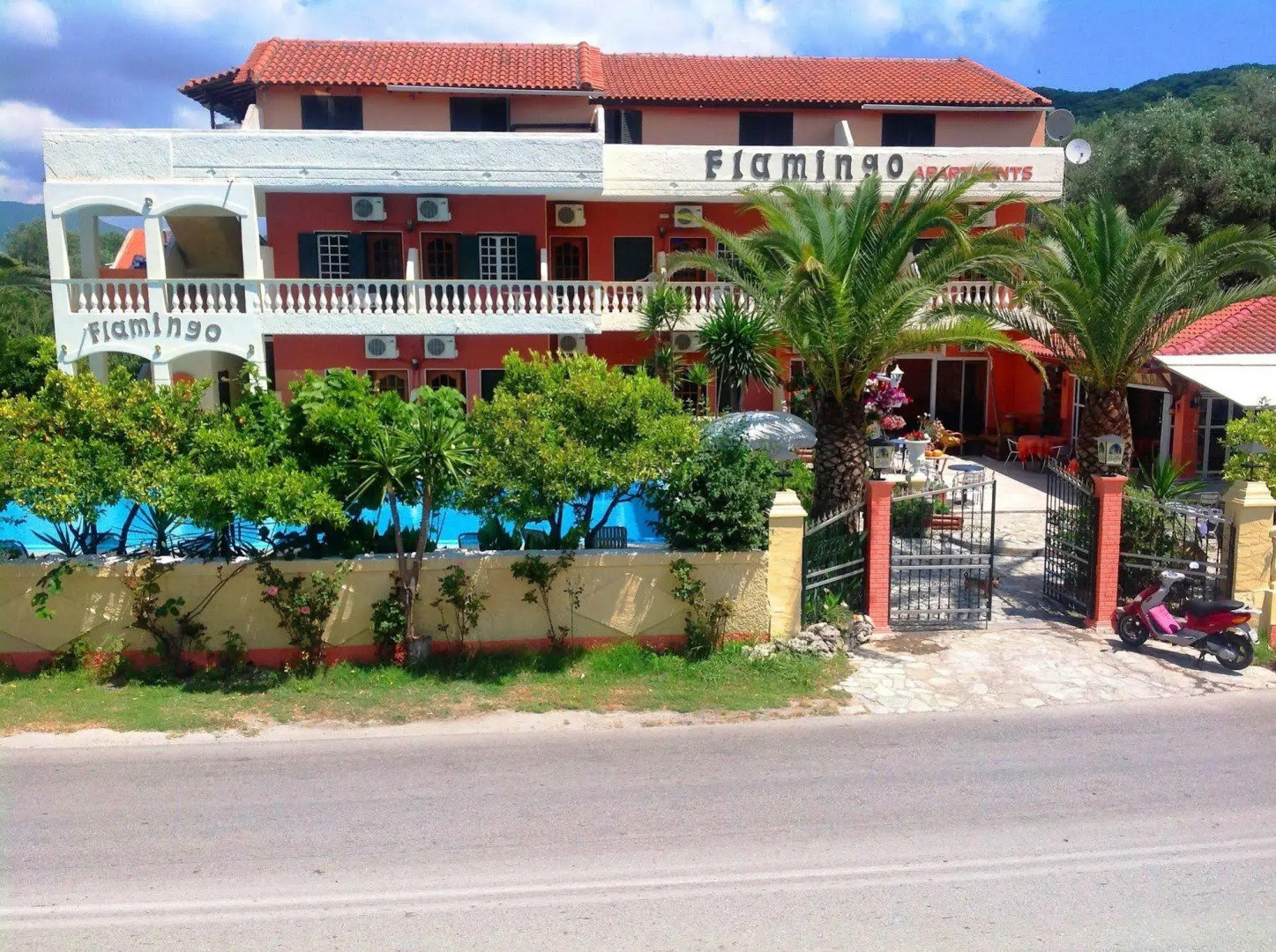 Flamingo Apartments Moraitika Corfu