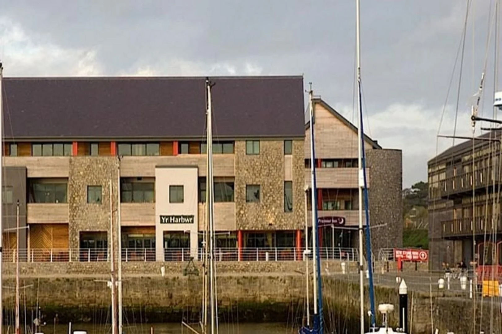 Premier Inn Caernarfon