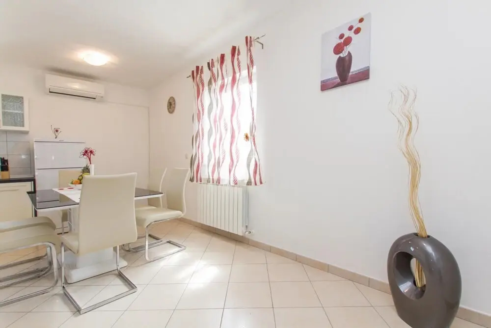 Awesome Home in Drenje With Wifi and 4 Bedrooms