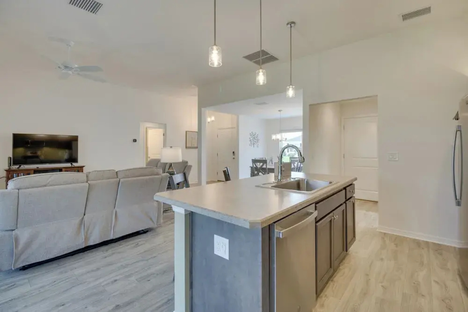 Pool Access: Sleek Home in The Villages w/ Lanai