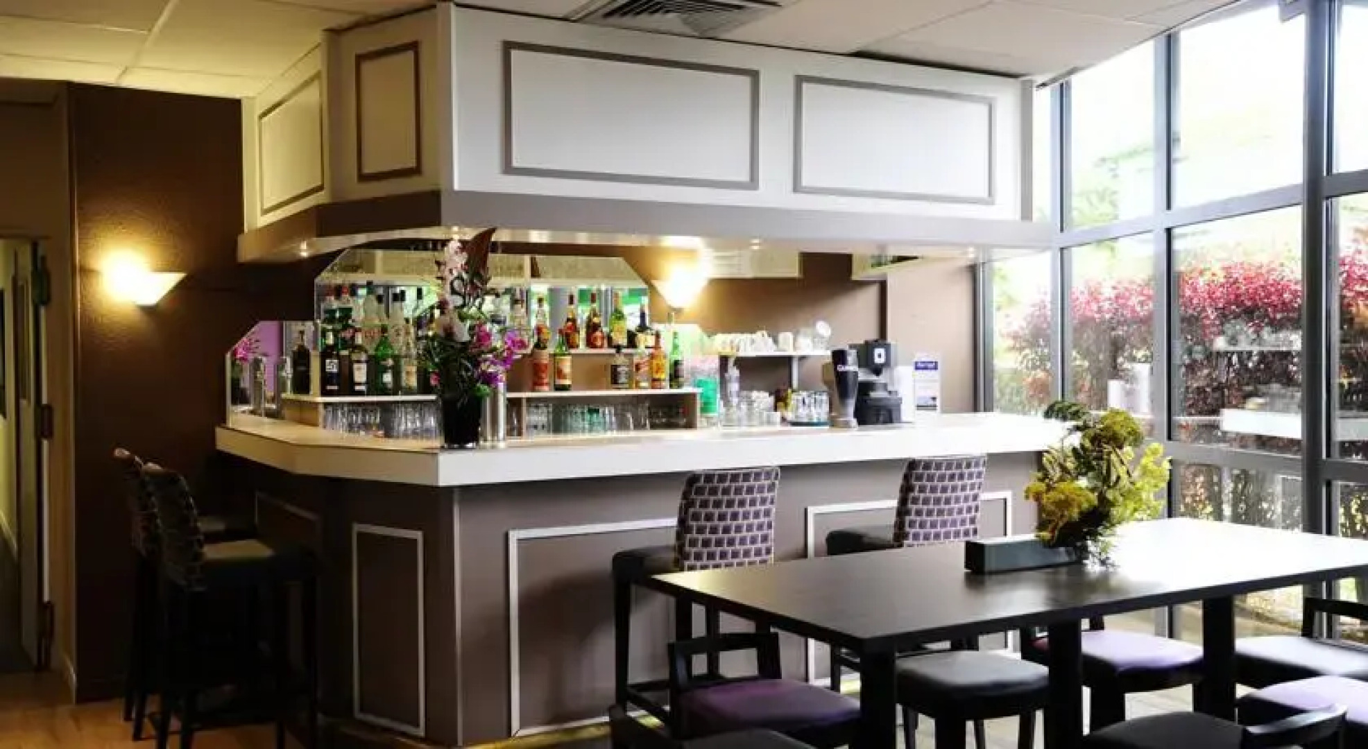 Kyriad Lyon Aéroport Saint Exupéry