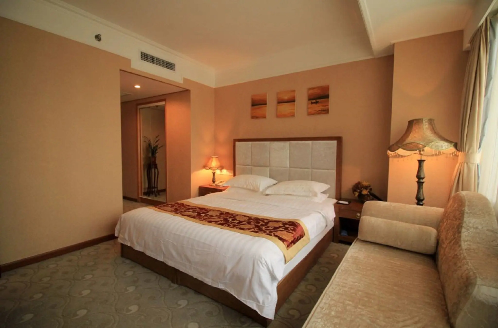 China Southern Sky Pearl Express