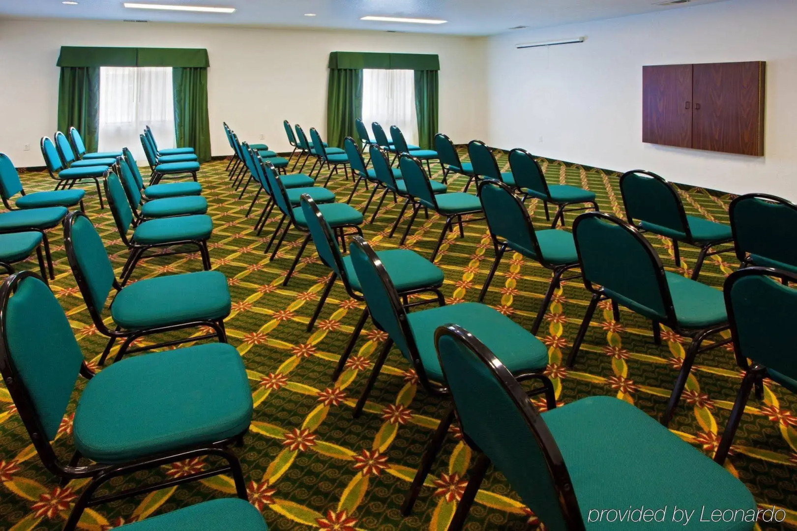 Holiday Inn Express Hotel & Suites ELKINS by IHG