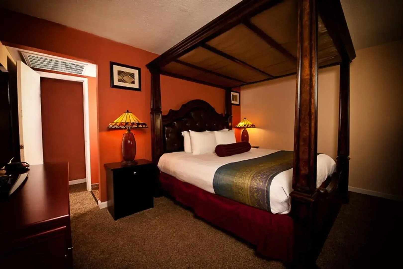 Grand Texan Hotel and Convention Center