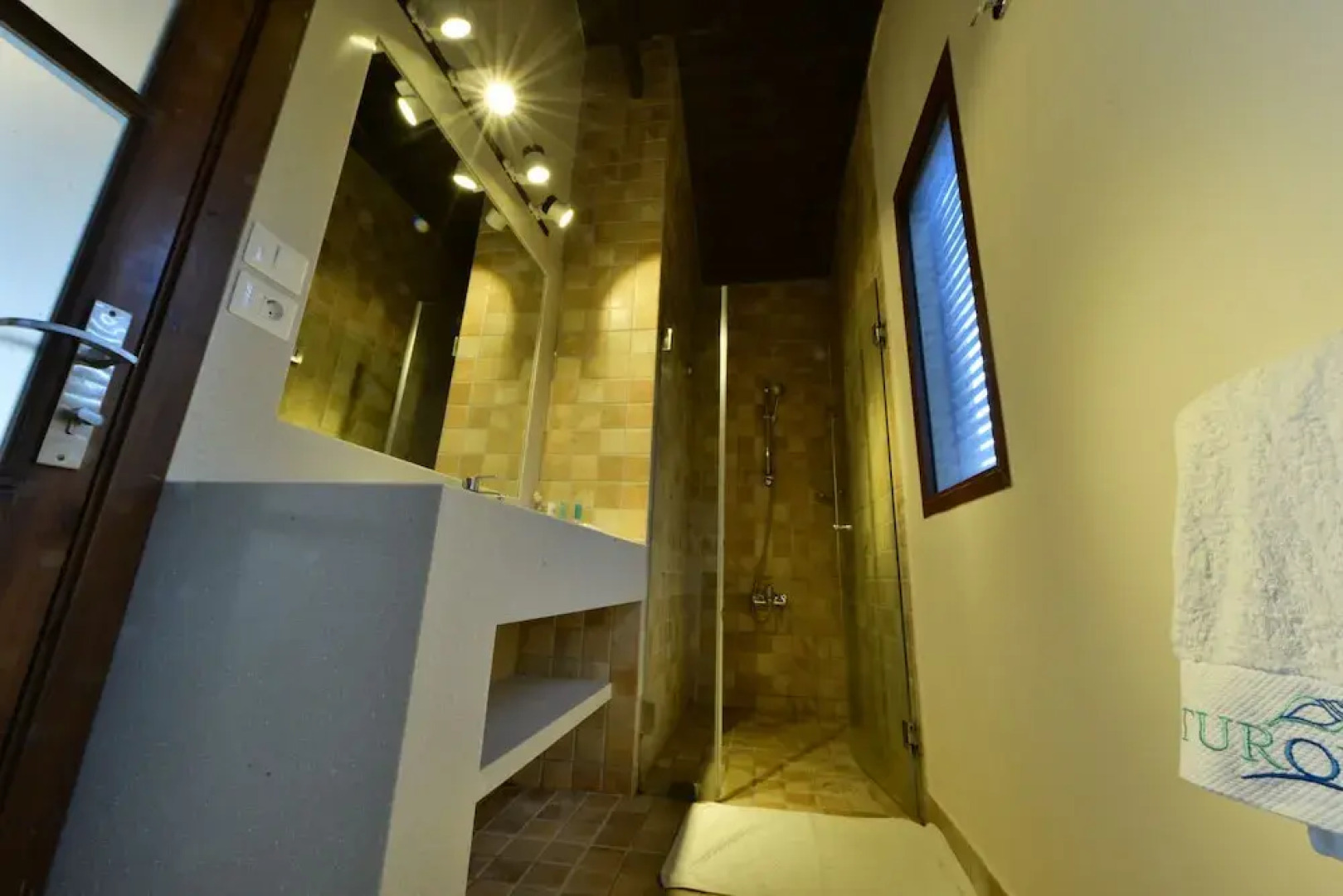 Turquoise Beach Resort