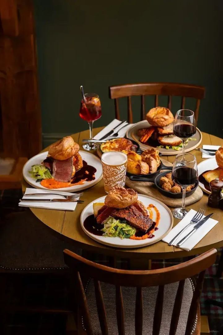 The Olde Coach House Inn