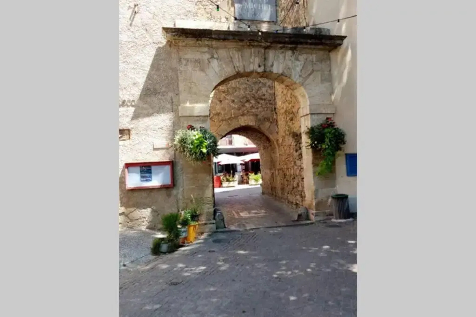Character Filled House Overlooking the River Cesse