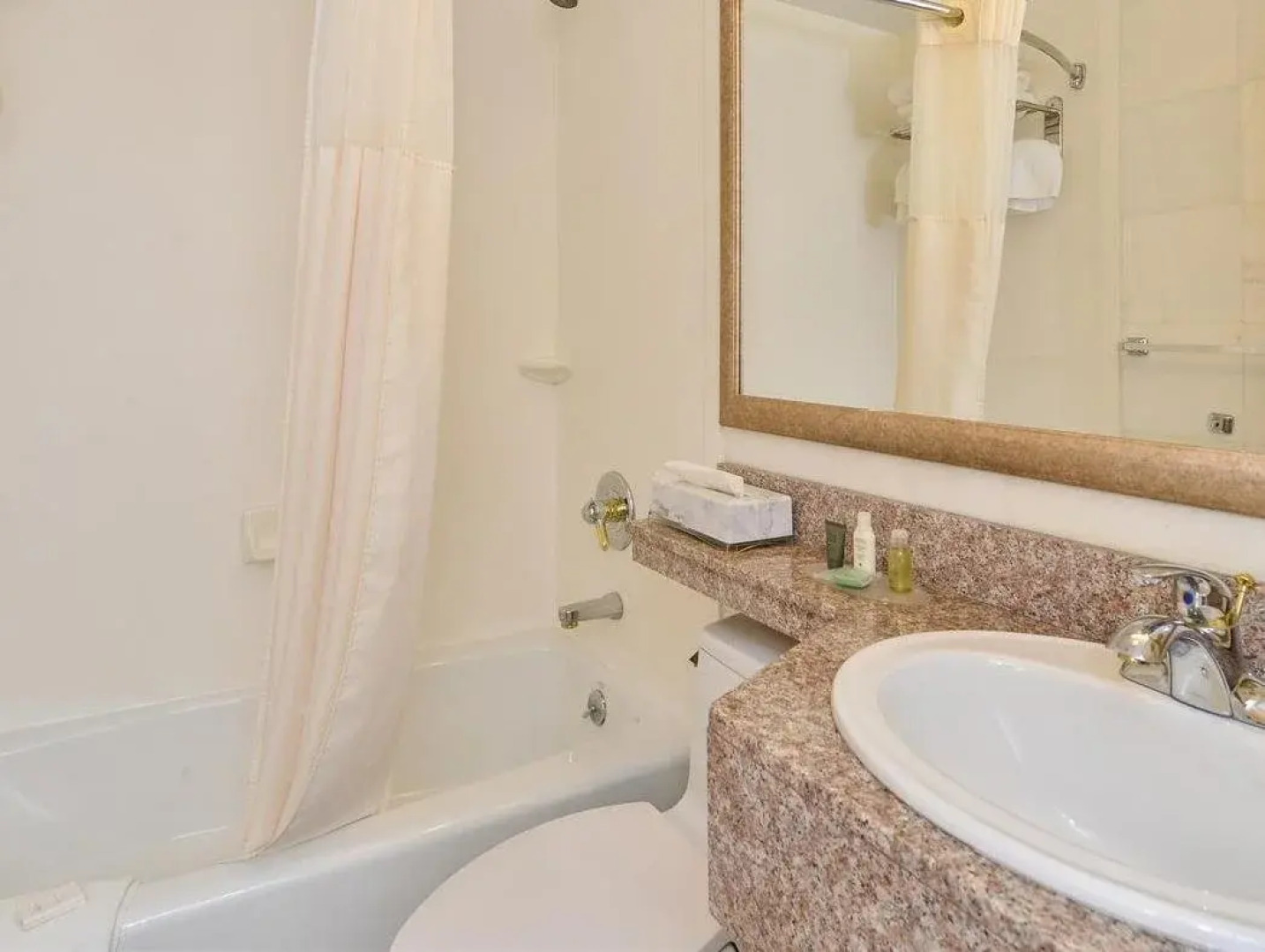 Lex View Inn at JFK Airport