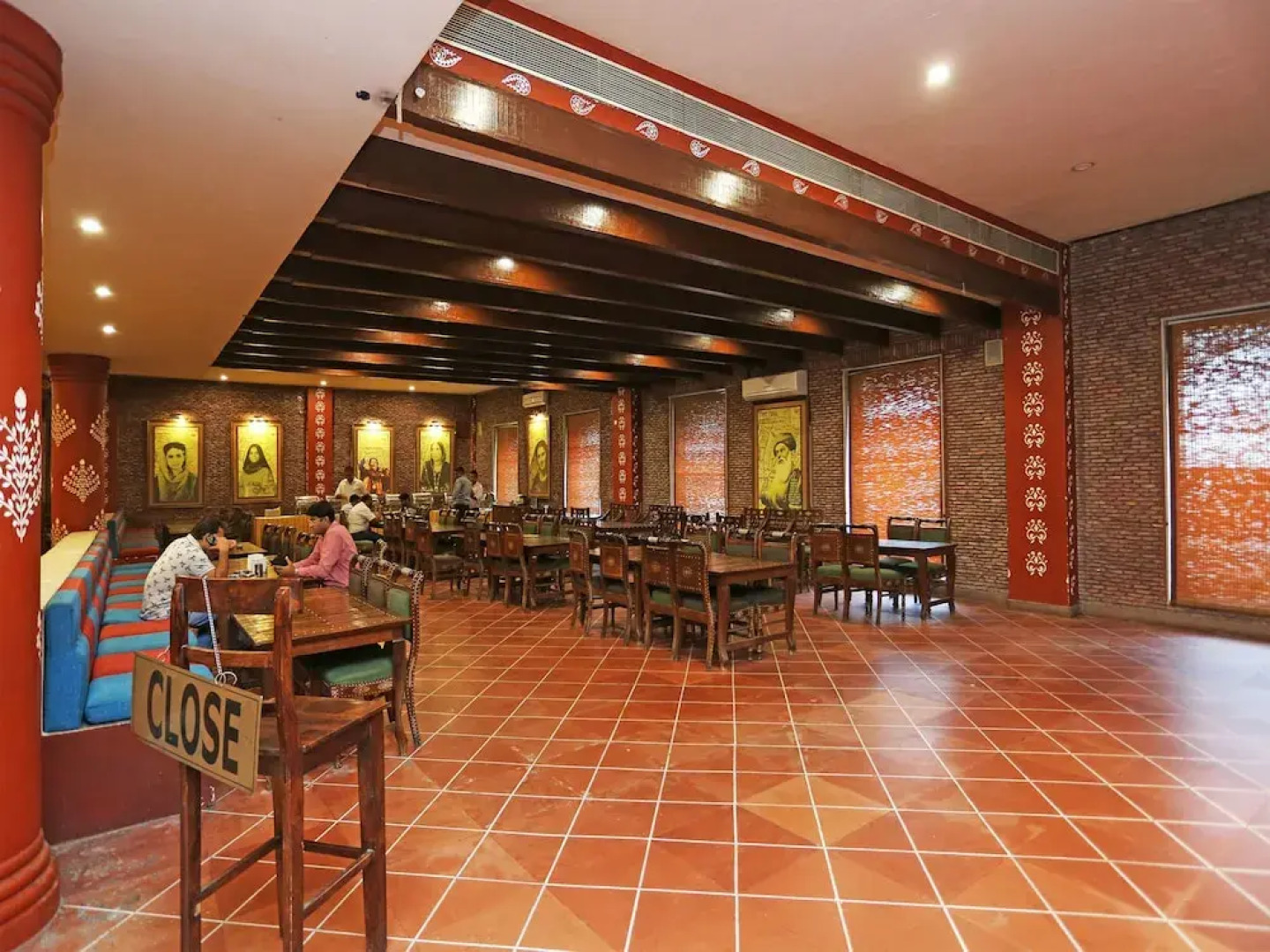 OYO 16565 Karnal Haveli