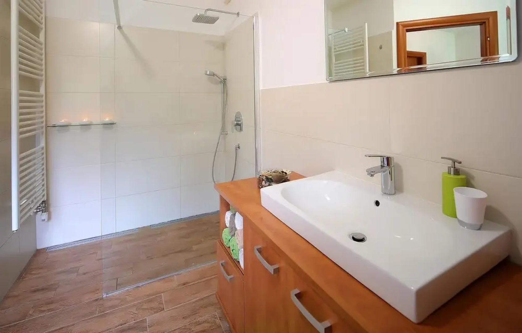 Amazing Home in Jurdani With Outdoor Swimming Pool, Wifi and 4 Bedrooms