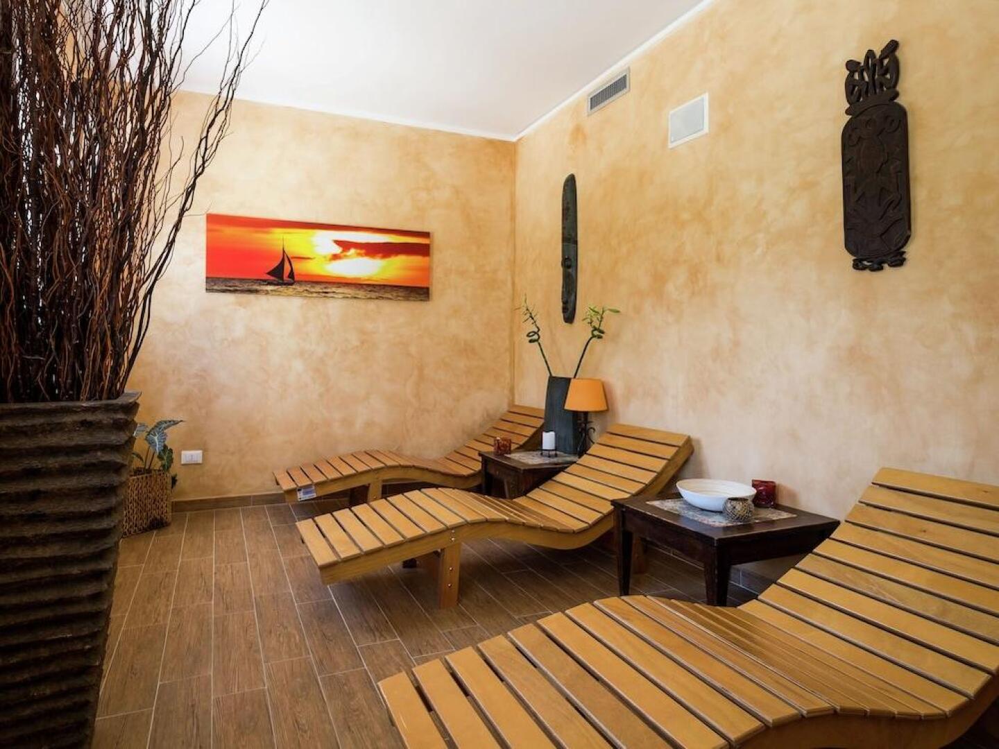 Chic Farmhouse with Sauna, Whirlpool, Patio, Hot Tub, Garden