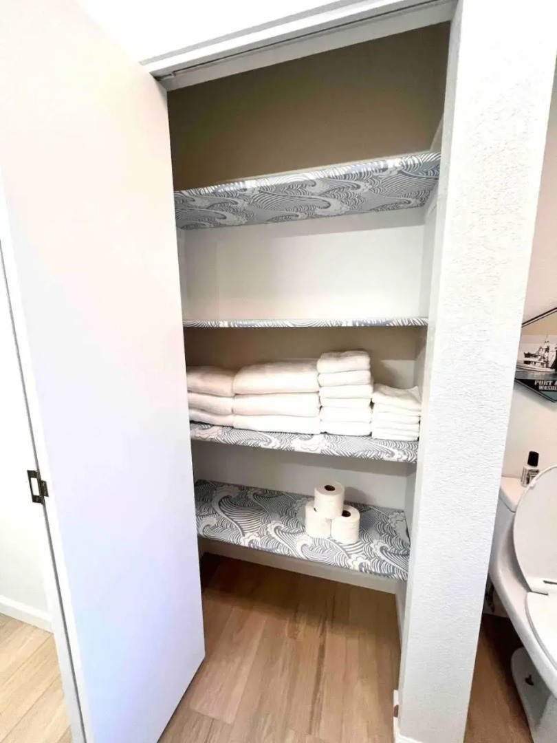 Olympic House: 3min from ONP w/ Sauna + Rec room