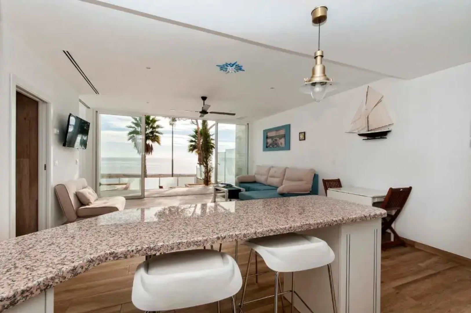 Suites at the Sea