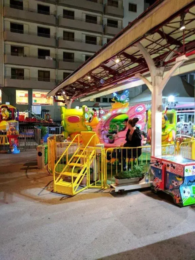 103 ELEGANT 2 bed apartment with free Wifi, AC, pool & gym!